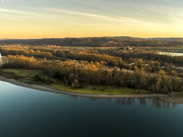 Gull Is, Clatskanie, OR 97016