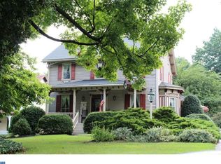 827 E Chestnut St, Coatesville, PA 19320