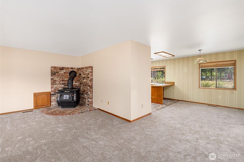 3rd image of 83 Shorts Lane