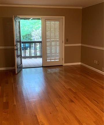2nd image of 33 Lake Dr APT G6