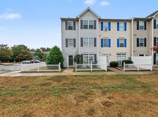 8600 Neuse Landing Ln, Raleigh, NC 27616