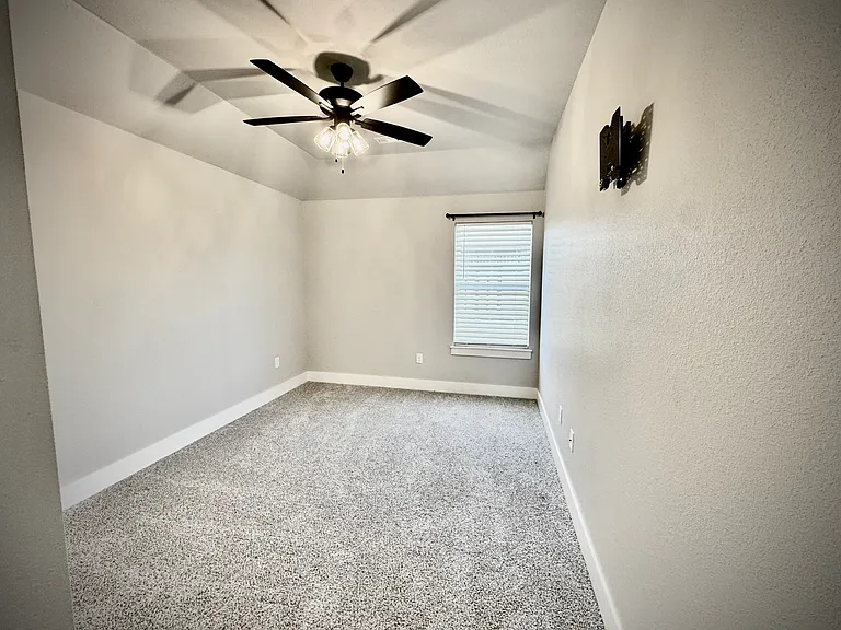 1903 E Hudson Dr — Photo 19
