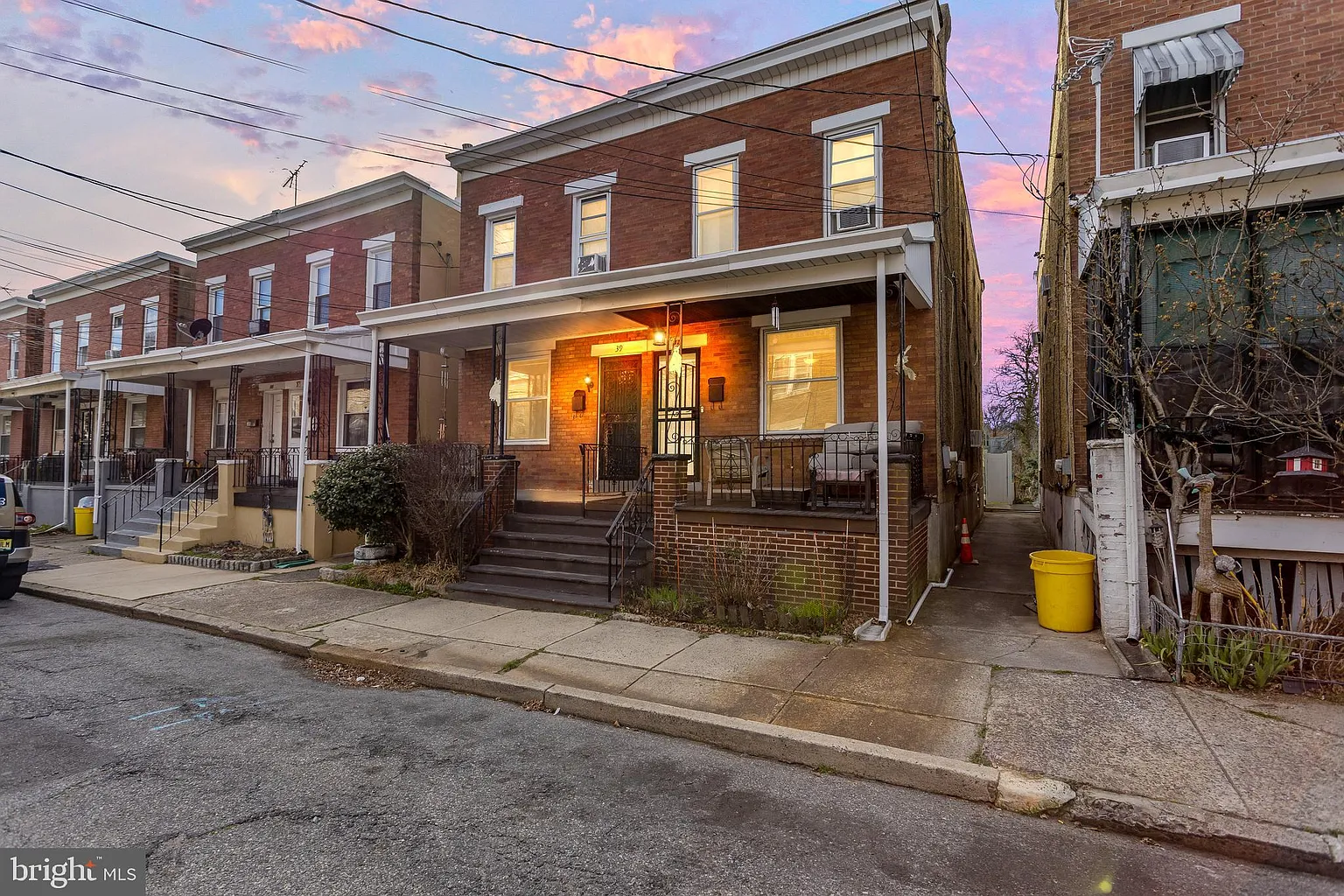 41 Dexter St photo 1