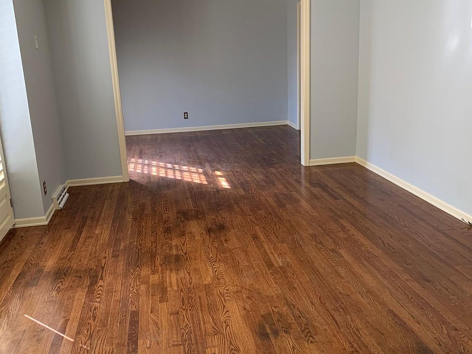 1st image of 9415 Farley Ln