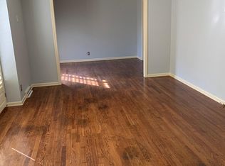9415 Farley Ln, Overland Park, KS 66212