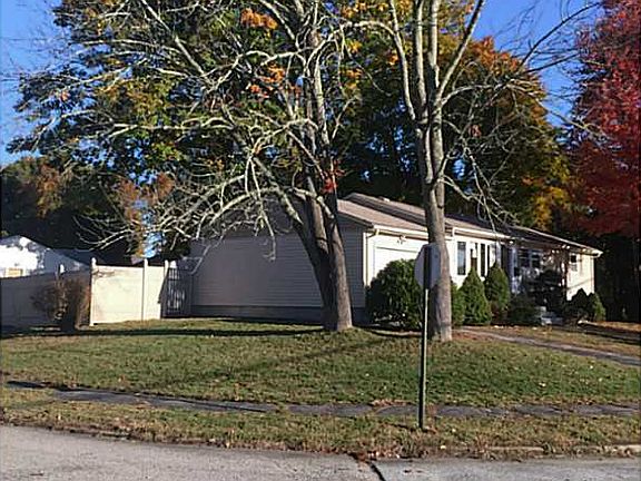 4th image of 57 Wild Berry Dr