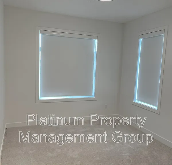 562 Seton Cir SE #402 — Photo 10