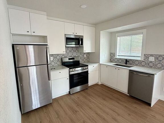 4th image of 5513 W Mississippi Ave #1