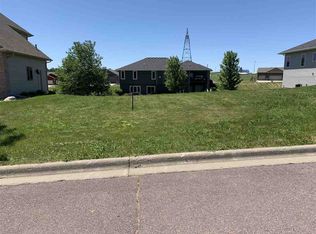 1921 W Tyler Cir, Brandon, SD 57005