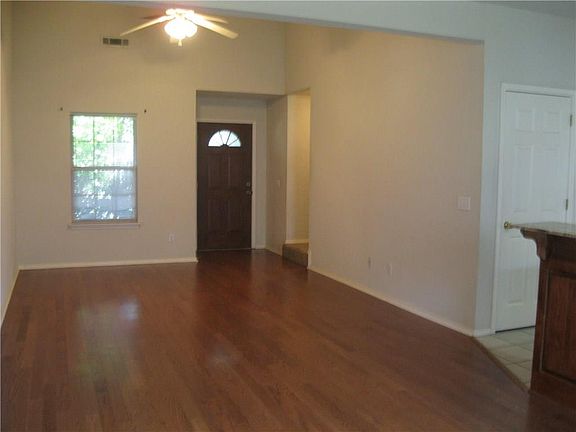 2nd image of 2905 SW Deerfield Blvd