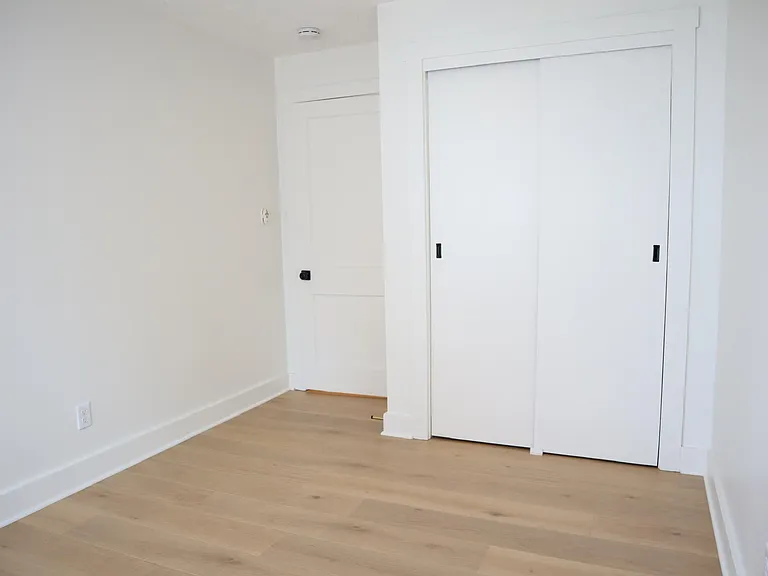 535 Lilly Ave — Photo 14