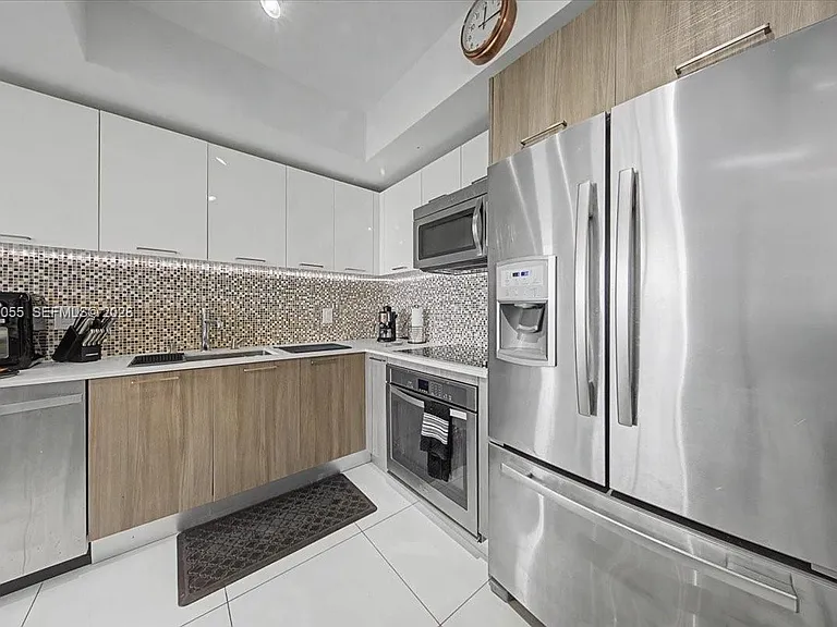 5252 NW 85th Ave #1410 — Photo 9
