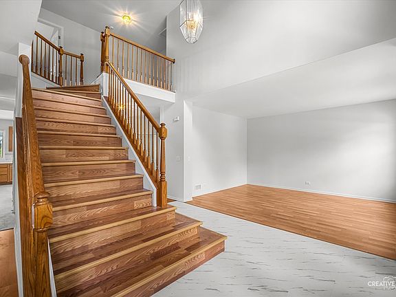 2nd image of 750 Majestic Dr