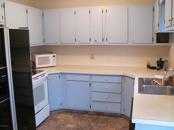 3rd image of 1742 Southbrook Ln