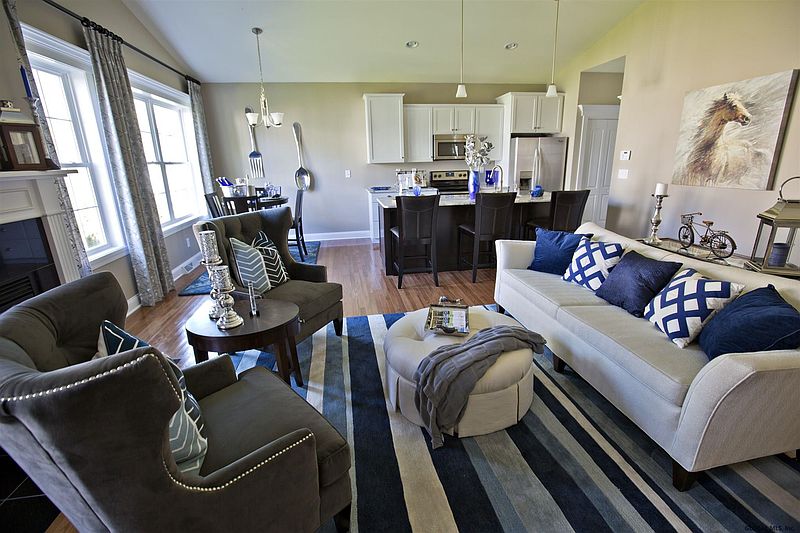 3rd image of 19 TAMARACK Street