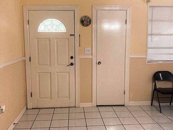 2nd image of 4035 42nd St