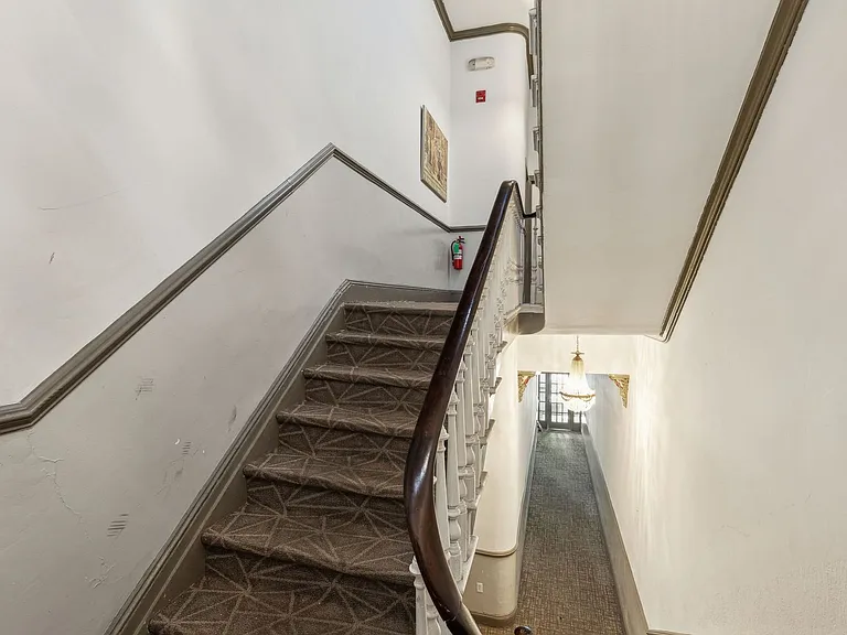 1931 Chestnut St — Photo 15