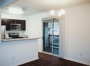 313 Oak Lake Way APT A, Chesapeake, VA 23320