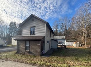 30 Meredith St, Delhi, NY 13753