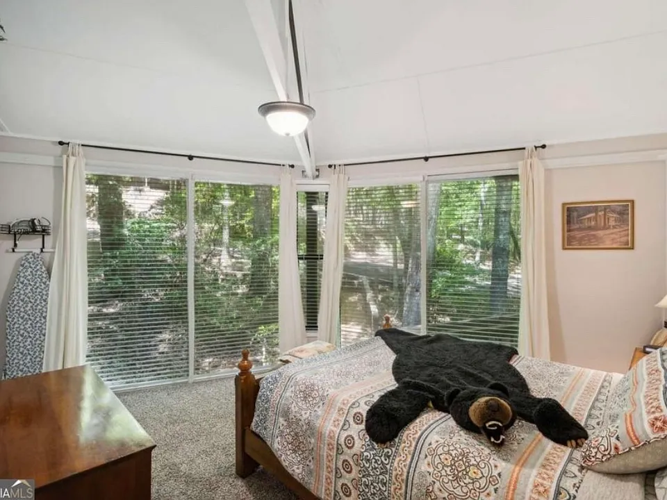 115 Treetop Knoll Dr