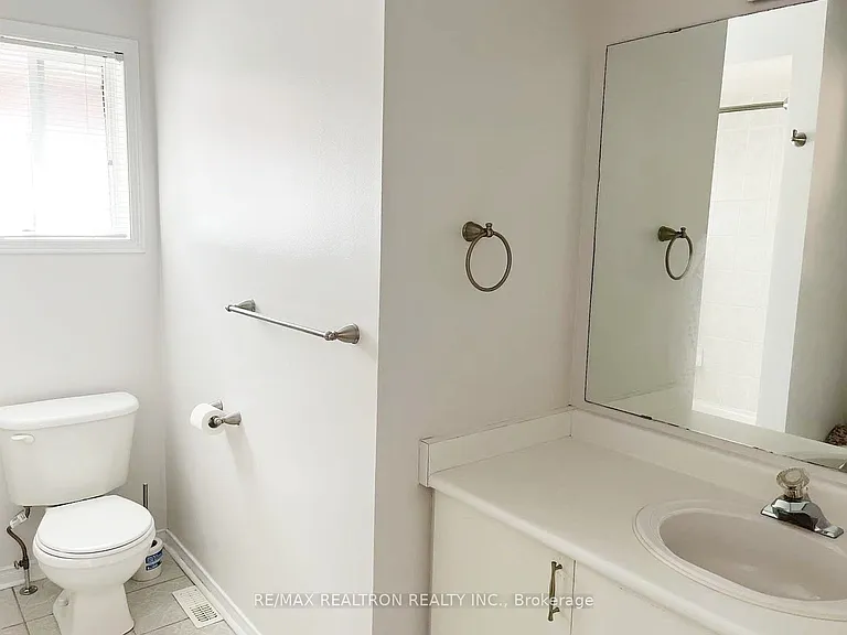 4 Twin Streams Rd — Photo 10