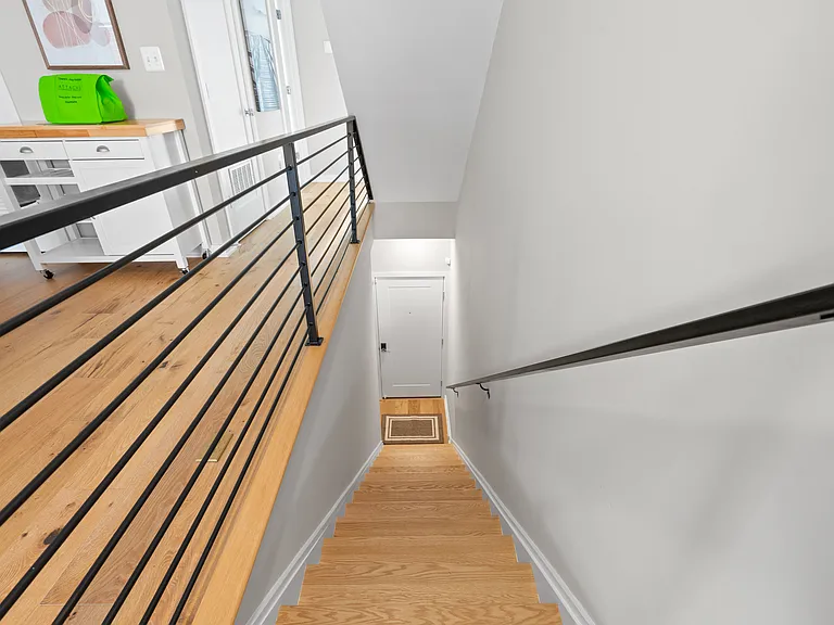 418 D St SE #A — Photo 20