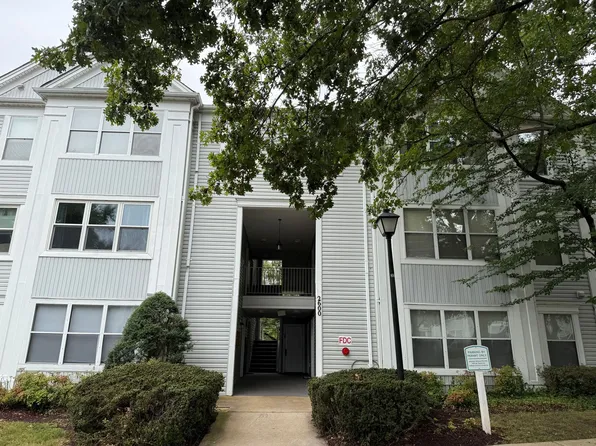 2600 Camelback Ln APT 9, Silver Spring, MD 20906