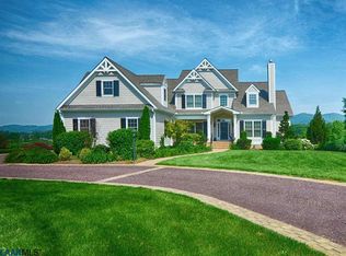 2020 Field Creek Ln, Charlottesville, VA 22903