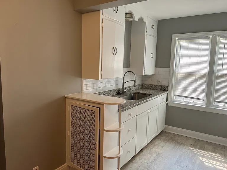 2329 Mount Claire Ave #2 — Photo 9
