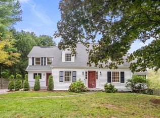 27 Farm Rd, Sherborn, MA 01770
