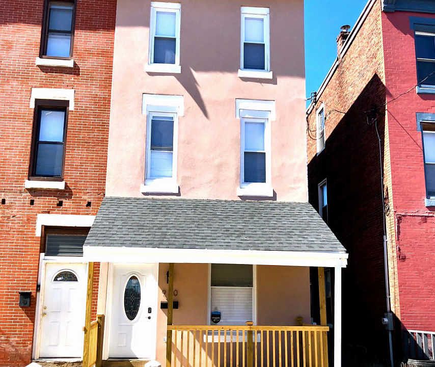 1st image of 930 Belmont Ave
