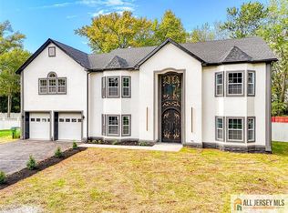 25 Maida Rd, Edison, NJ 08820