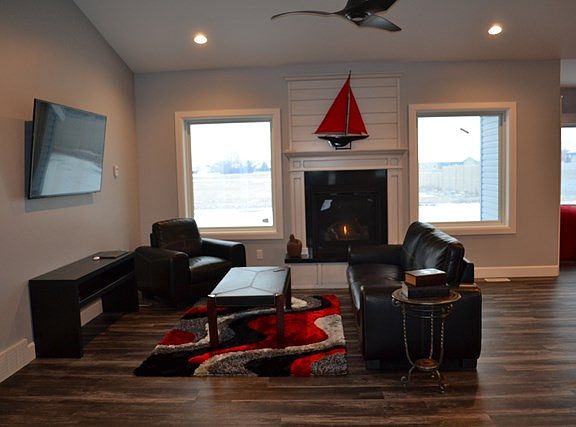 2nd image of 199 Casa Dr