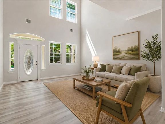 4th image of 11314 Shadyside Ln