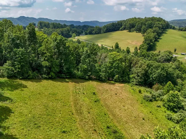 Veterans Memorial Hwy, Gate City, VA 24251