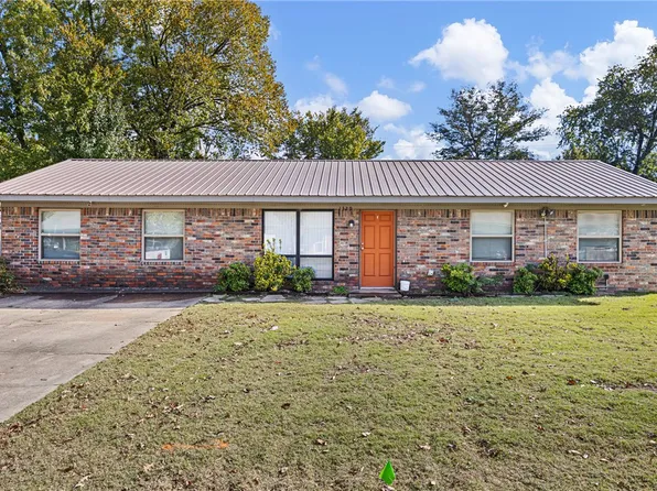 1329 S Tampa Ave, Russellville, AR 72802
