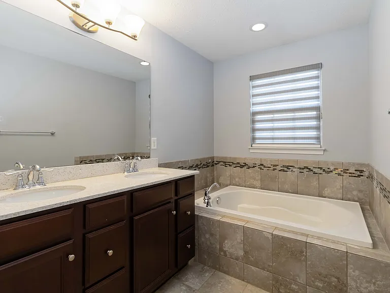 3432 Hidden Falls Ct — Photo 12