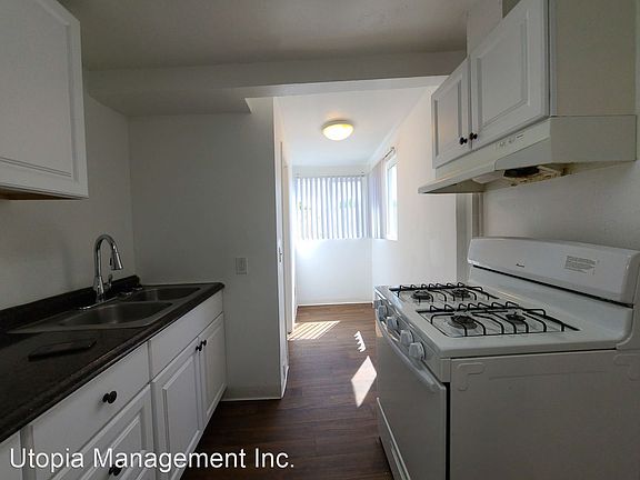 4th image of 612 E 8th St APT D2