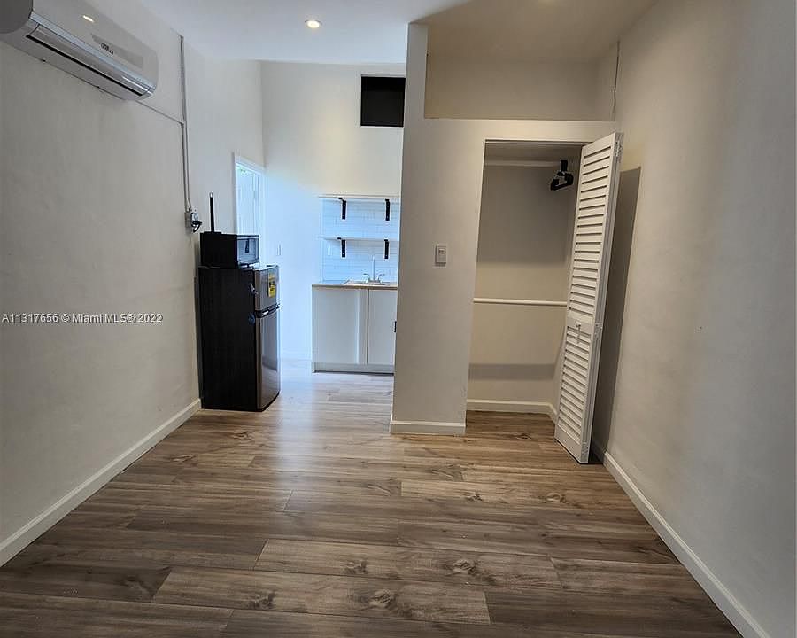 1st image of 1271 NE 153rd St #0