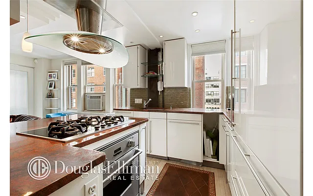 Sold by Douglas Elliman | media 4