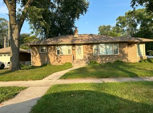 18551 Walter St, Lansing, IL 60438