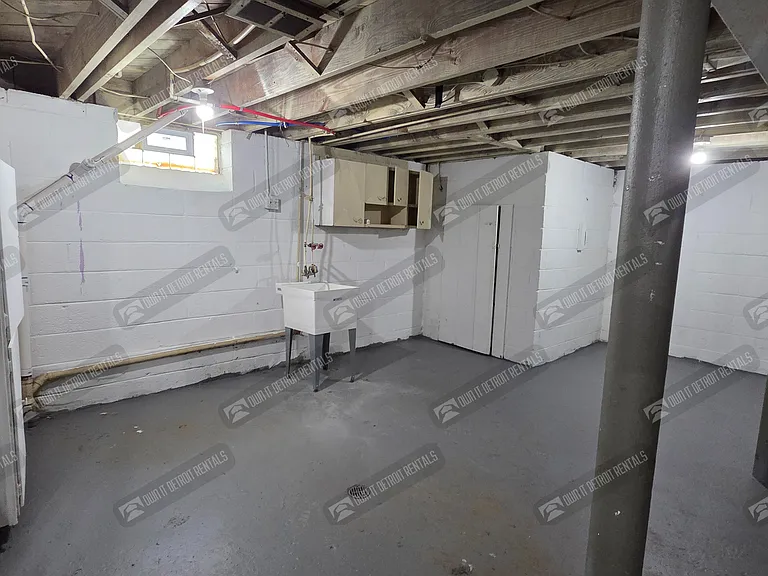 16600 Carlisle St — Photo 25