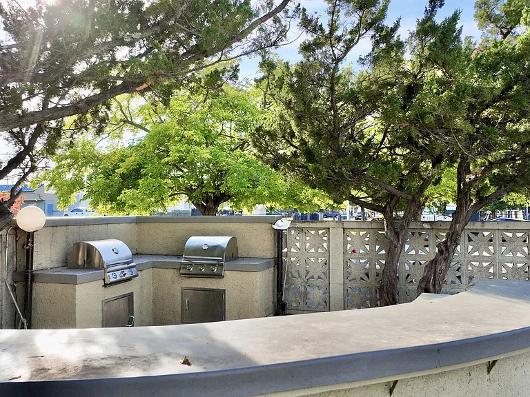 Markston Apartments — Photo 27