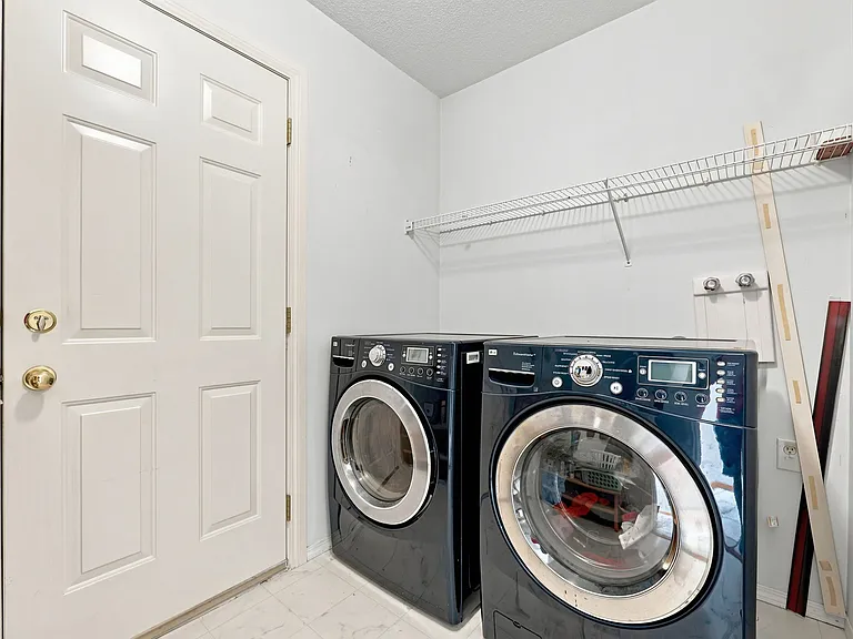 110 Sienna Park Ter SW — Photo 22