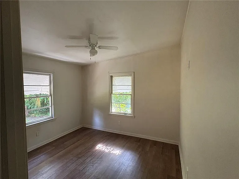 4049 Villa Ave — Photo 9