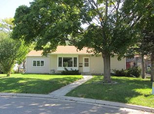 313 Dolph Rd, Mankato, MN 56001