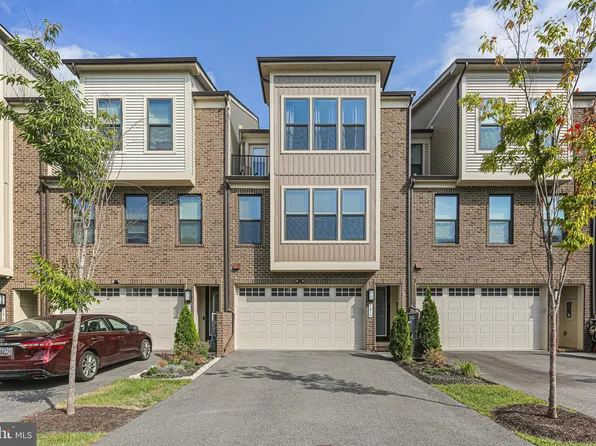 7614 Cross Creek Dr, Columbia, MD 21044