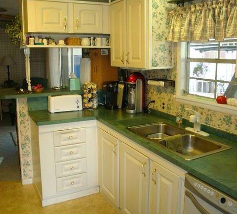 3rd image of 775 Lake Kathryn Cir