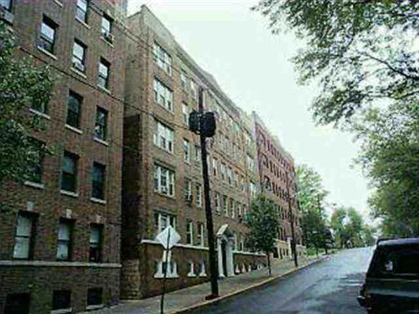 301 79th St, North Bergen, NJ 07047