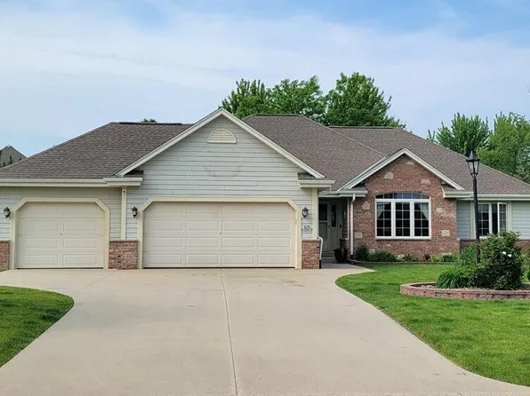 S74W15472 Knollwood COURT, Muskego, WI 53150
